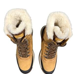 Timberland White Ledge Women’s Boots - Size 8.5